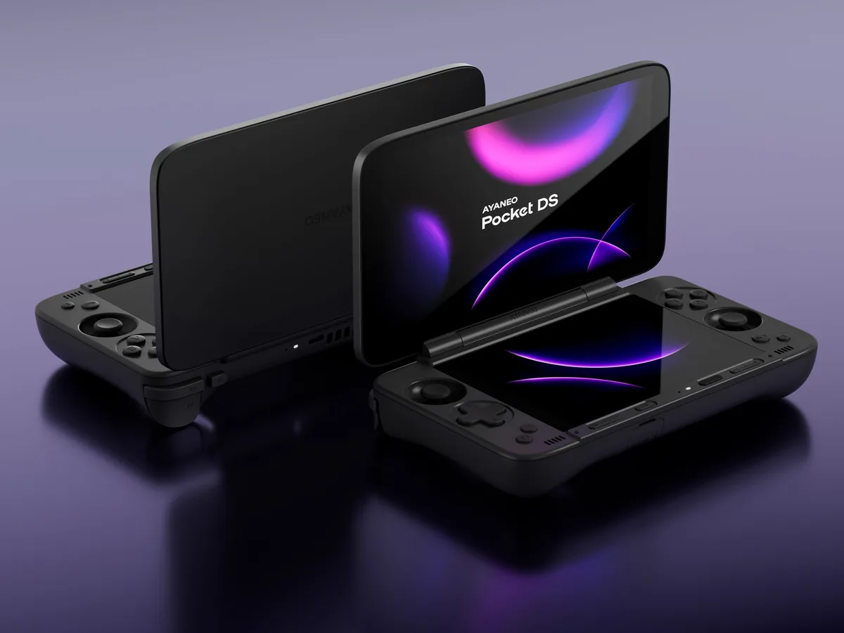 AYANEO Pocket DS noire ouverte, écran OLED 7 pouces en haut et écran tactile 5 pouces en bas